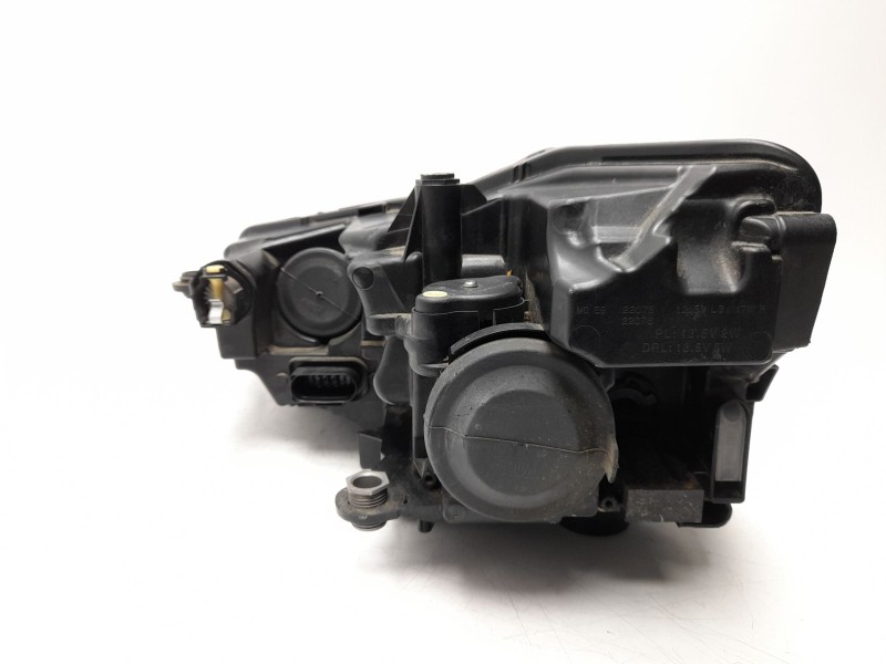 Recambio de faro derecho para skoda scala (nw1) 1.6 tdi referencia OEM IAM  657941016 