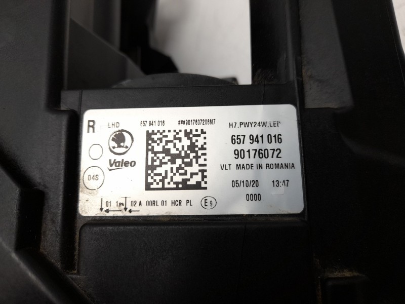 Recambio de faro derecho para skoda scala (nw1) 1.6 tdi referencia OEM IAM  657941016 