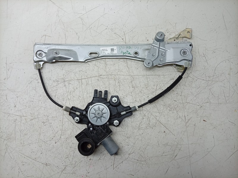 Recambio de elevalunas delantero izquierdo para toyota c-hr (_x1_) 2.0 hybrid (maxh10) referencia OEM IAM 69820F4051 554107101 