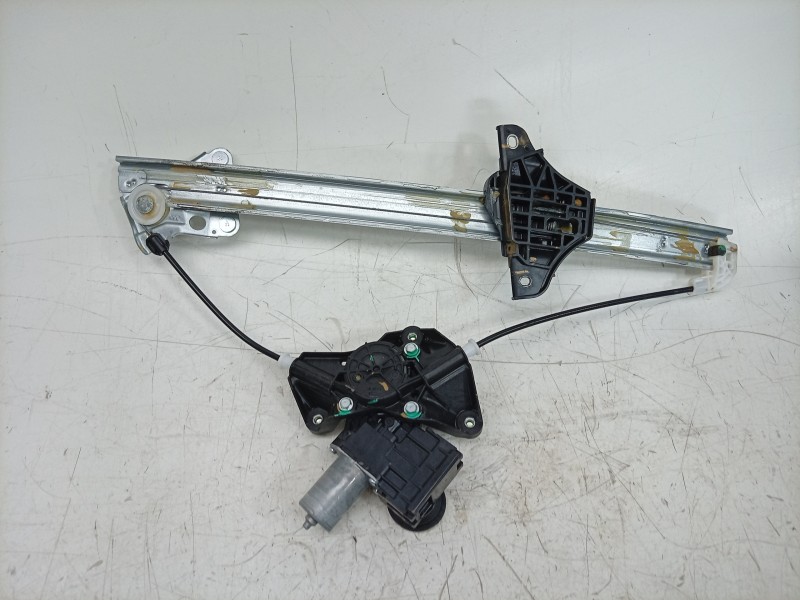 Recambio de elevalunas delantero izquierdo para toyota yaris (_p21_, _pa1_, _ph1_) 1.5 hybrid (mxph11) referencia OEM IAM  85720