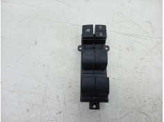 MANDO ELEVALUNAS DELANTERO IZQUIERDO 840400D020 