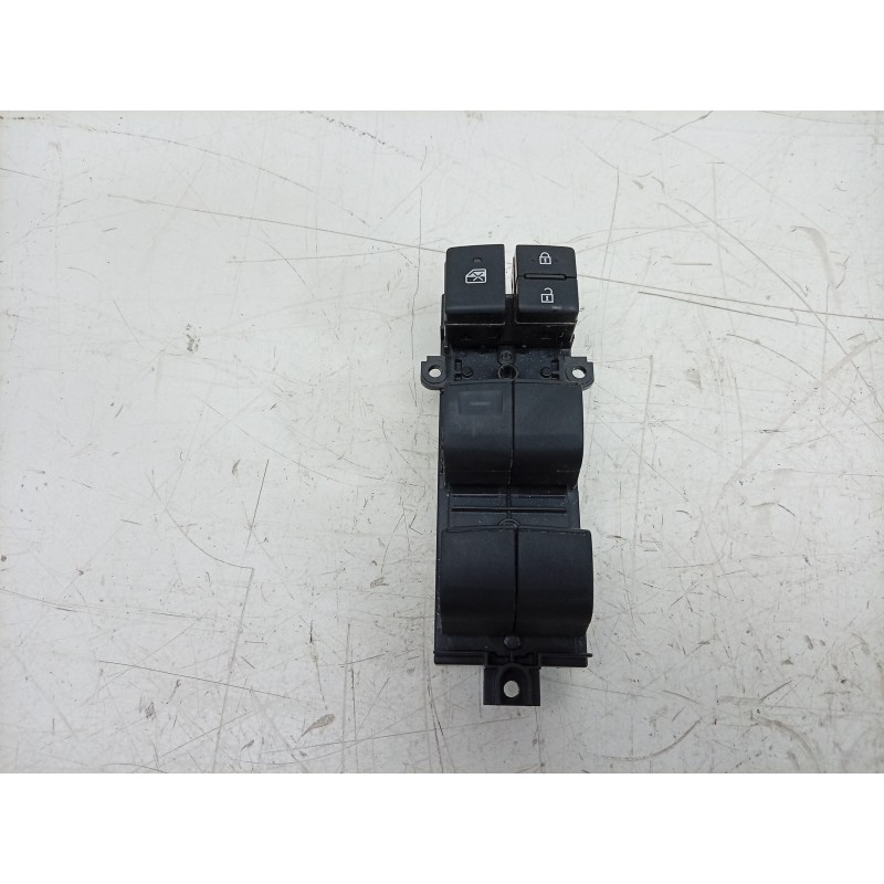 Recambio de mando elevalunas delantero izquierdo para toyota yaris (_p21_, _pa1_, _ph1_) 1.5 hybrid (mxph11) referencia OEM IAM 