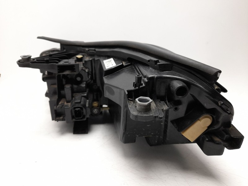 Recambio de faro derecho para bmw 1 118 d f70 referencia OEM IAM  63115A8E2E4 