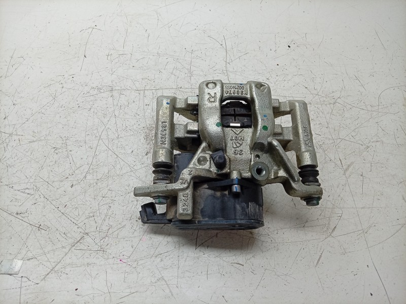 Recambio de pinza de freno trasera derecha para toyota c-hr (_x1_) 2.0 hybrid (maxh10) referencia OEM IAM  N30974 