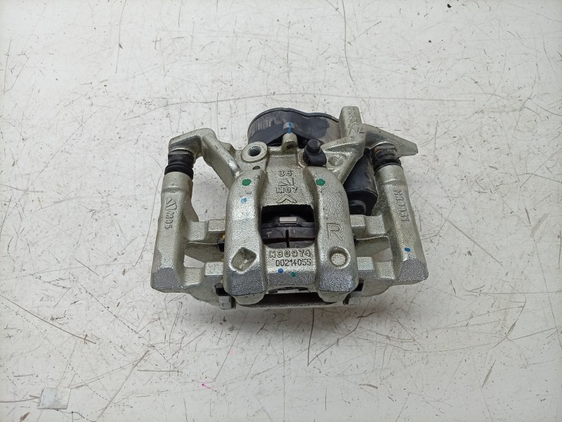 Recambio de pinza de freno trasera derecha para toyota c-hr (_x1_) 2.0 hybrid (maxh10) referencia OEM IAM  N30974 