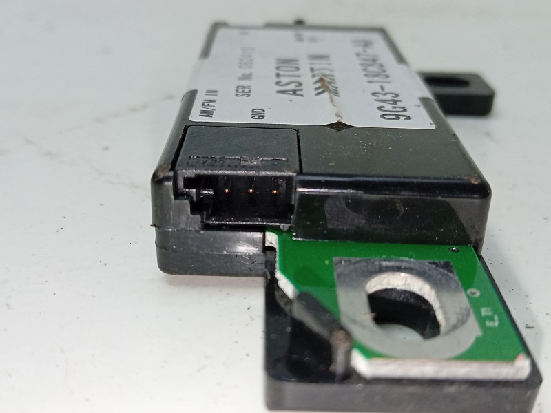 Recambio de amplificador de antena para aston martin rapide 5.9 v12 cat referencia OEM IAM  9G4318C847AA 