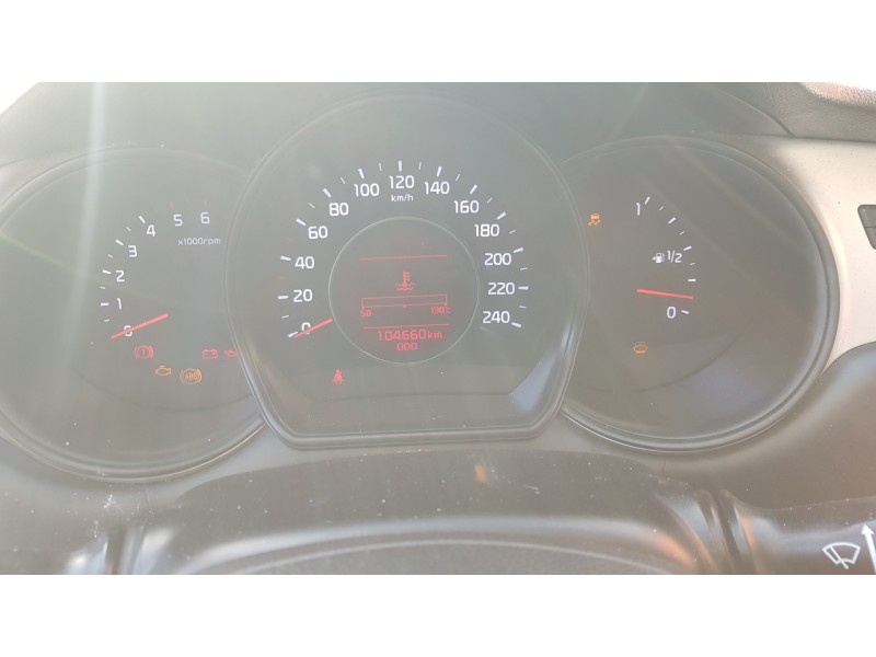 Recambio de cuadro instrumentos para kia cee´d 1.4 crdi cat referencia OEM IAM 94003A2323  