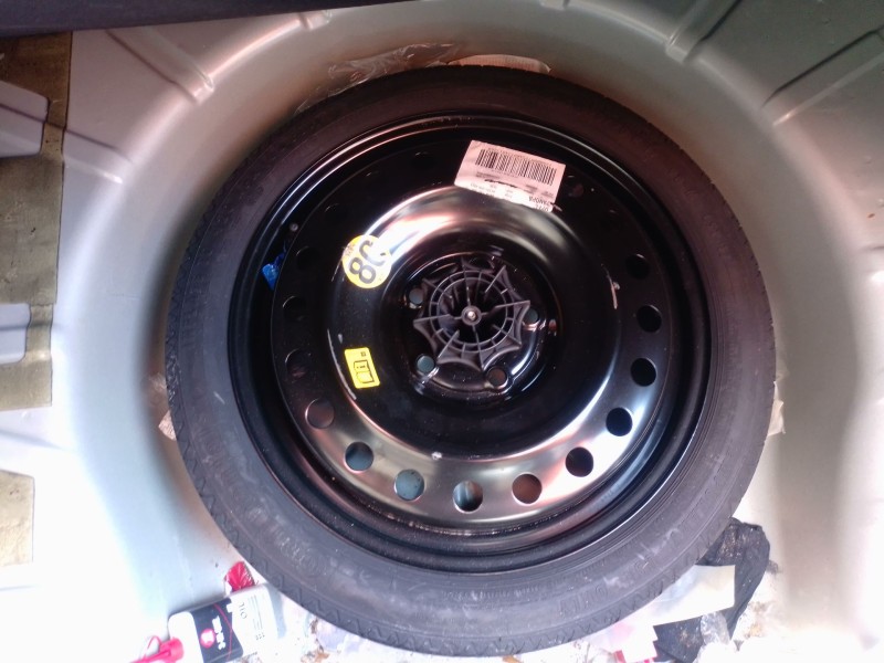 Recambio de neumatico repuesto para opel insignia a sedán (g09) 2.0 turbo e85 (69) referencia OEM IAM   