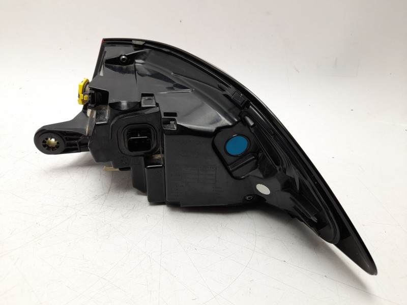 Recambio de piloto trasero izquierdo para bmw 1 118 d f70 referencia OEM IAM  63215A36167 