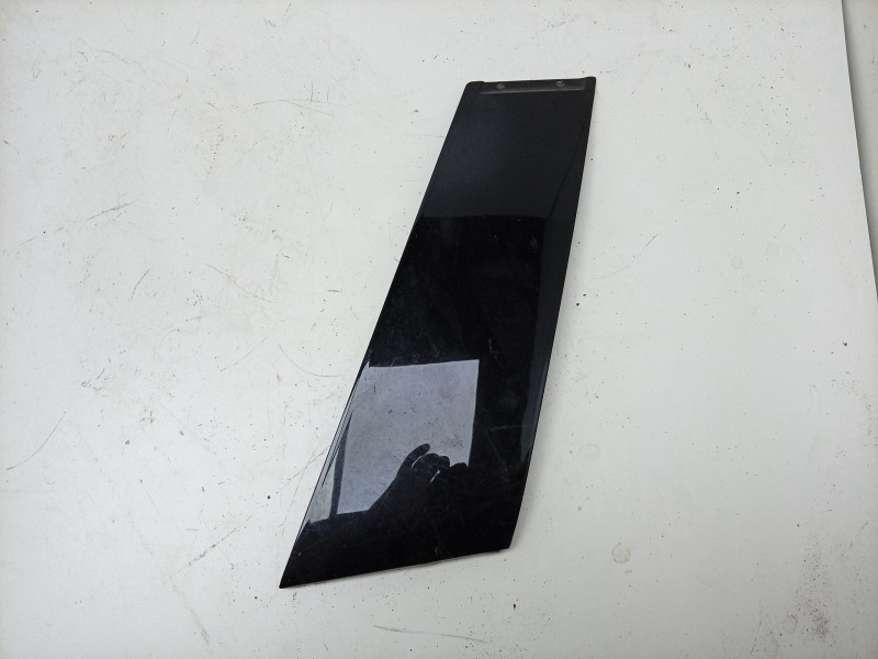 Recambio de moldura para aston martin rapide 5.9 v12 cat referencia OEM IAM  AD43280B11BB 