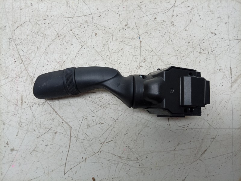 Recambio de mando limpia para toyota c-hr (_x1_) 2.0 hybrid (maxh10) referencia OEM IAM  17L033 