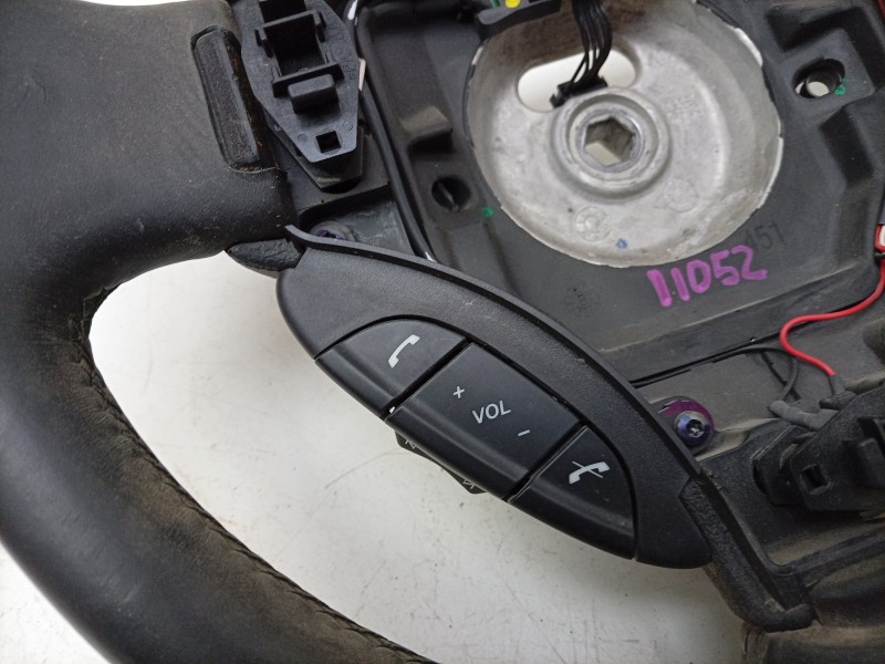 Recambio de volante para aston martin rapide 5.9 v12 cat referencia OEM IAM  8G433600DA 