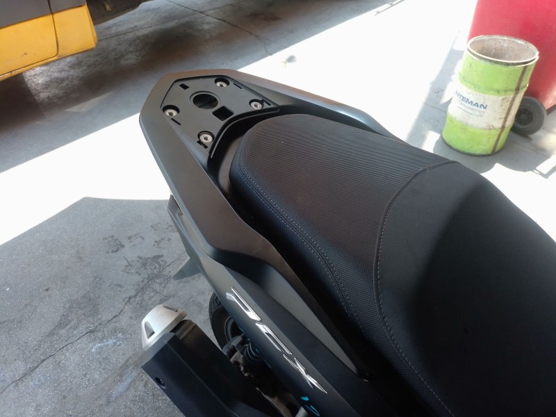 Recambio de aleron trasero para honda pcx pcx 125 (jk05) referencia OEM IAM   