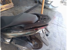 Recambio de aleron trasero para honda pcx pcx 125 (jk05) referencia OEM IAM    2