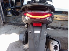 Recambio de piloto trasero central para honda pcx pcx 125 (jk05) referencia OEM IAM   