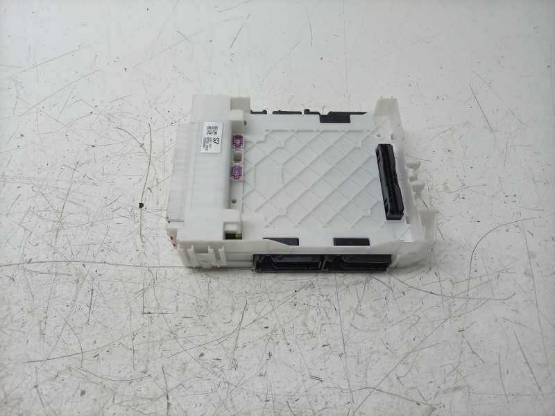 Recambio de caja reles / fusibles para toyota c-hr (_x1_) 2.0 hybrid (maxh10) referencia OEM IAM  8273010031 