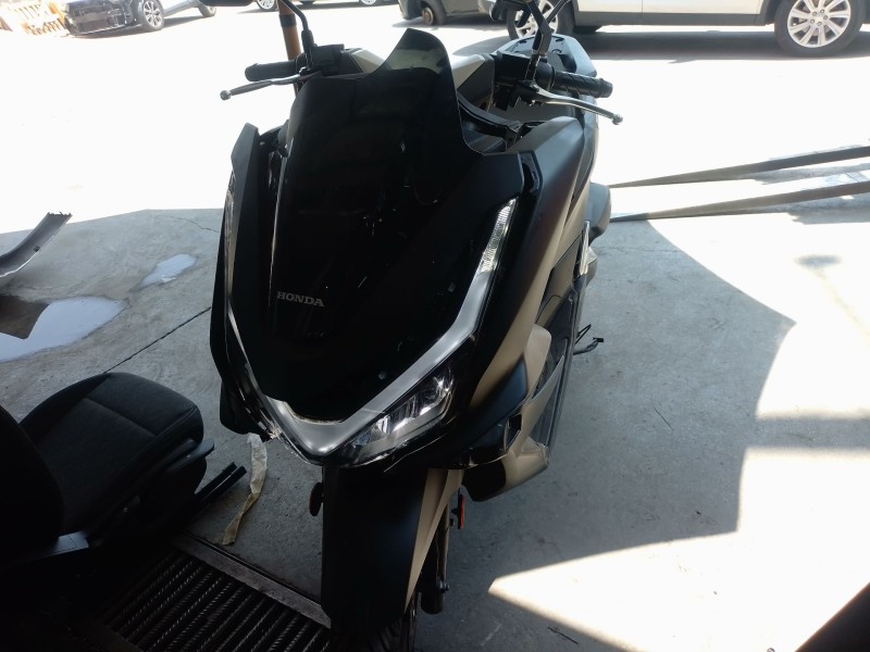 honda pcx del año 2025
