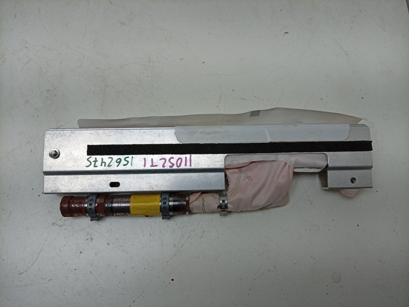 Recambio de airbag lateral trasero izquierdo para aston martin rapide 5.9 v12 cat referencia OEM IAM  AD43B14K158BC 