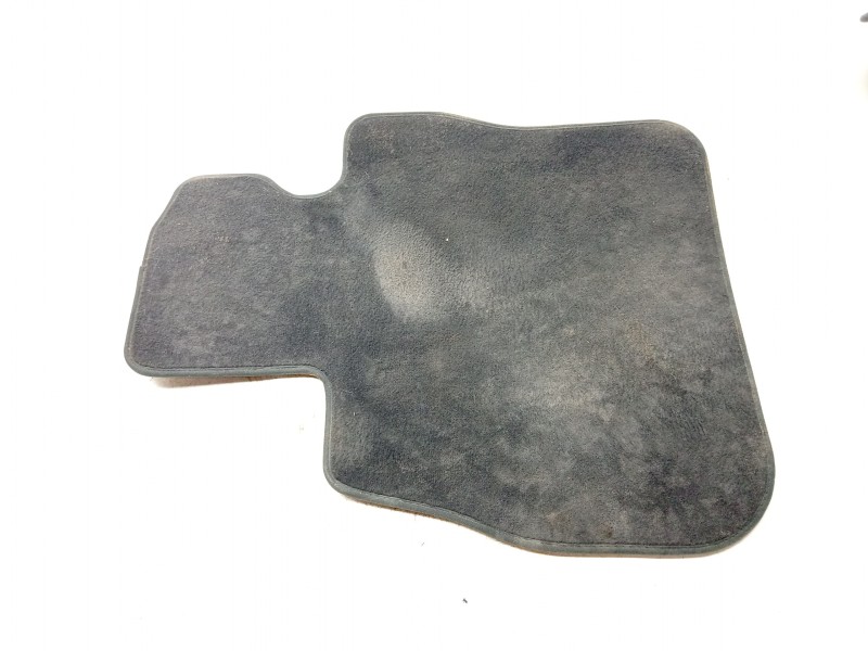 Recambio de juego alfombrillas para bmw 1 118 d f70 referencia OEM IAM  51475A476A9 