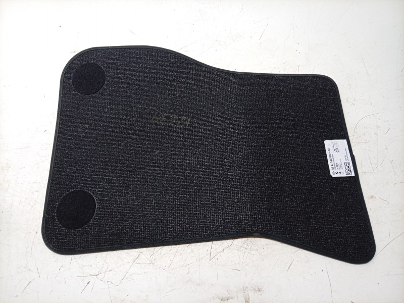 Recambio de juego alfombrillas para bmw 1 118 d f70 referencia OEM IAM  51475A476A9 