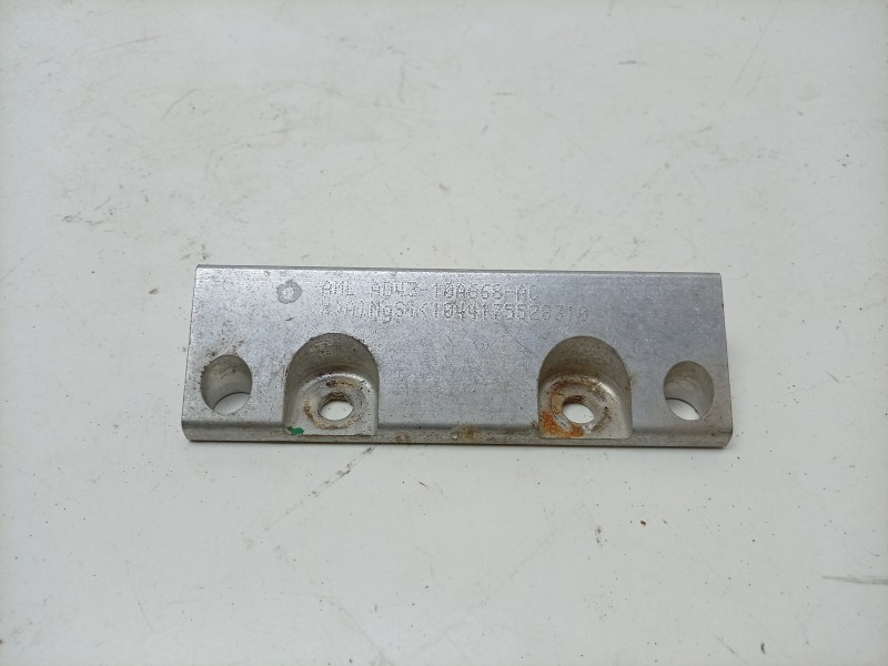 Recambio de soporte bateria para aston martin rapide 5.9 v12 cat referencia OEM IAM   