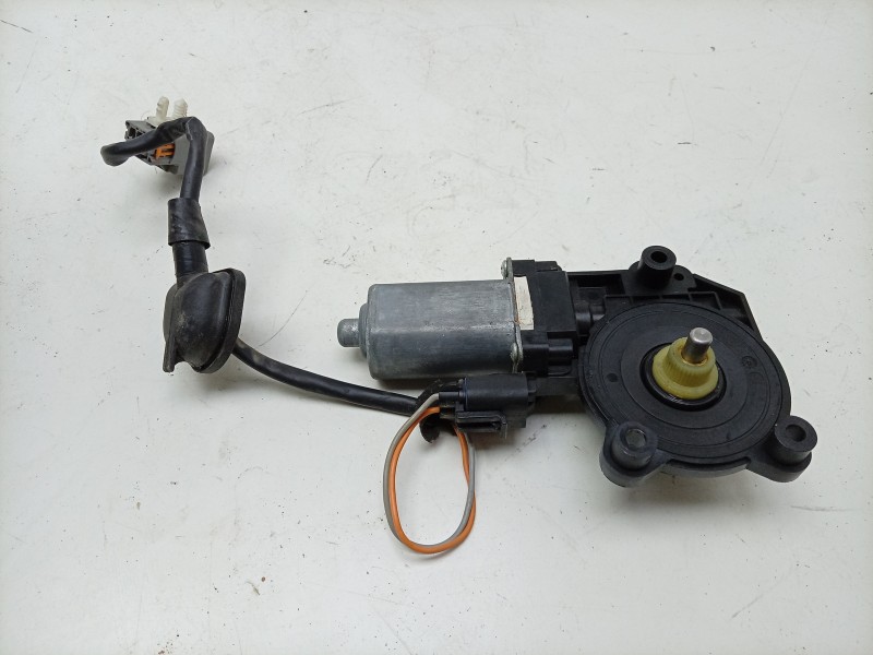 Recambio de motor elevalunas delantero derecho para aston martin rapide 5.9 v12 cat referencia OEM IAM  D346901 