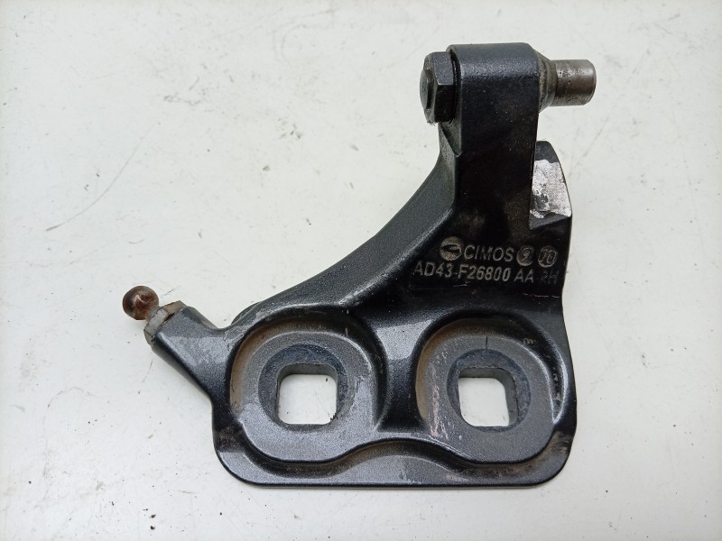 Recambio de bisagra puerta trasera derecha para aston martin rapide 5.9 v12 cat referencia OEM IAM  AD43F26800AA 
