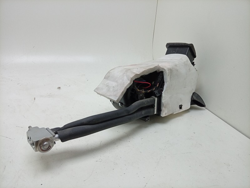 Recambio de ventilador calefaccion para aston martin rapide 5.9 v12 cat referencia OEM IAM  AD4319B705AB 