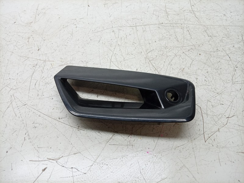 Recambio de rejilla delantera para bmw 1 118 d f70 referencia OEM IAM  51115A35D12 