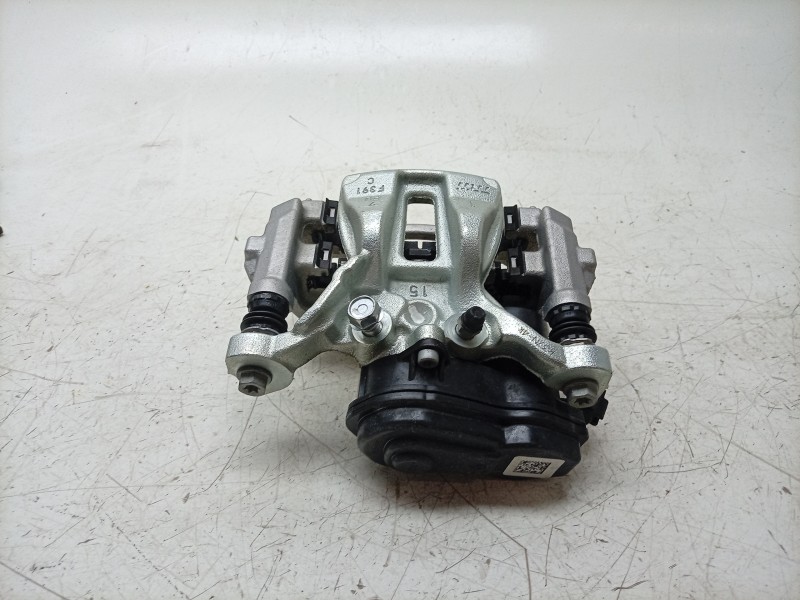 Recambio de pinza de freno trasera izquierda para toyota yaris (_p21_, _pa1_, _ph1_) 1.5 hybrid (mxph10) referencia OEM IAM  F39