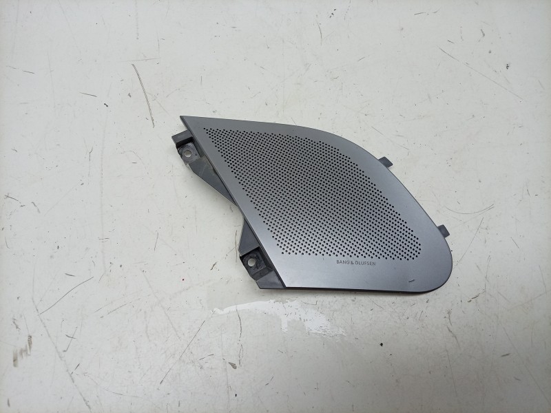 Recambio de moldura para aston martin rapide 5.9 v12 cat referencia OEM IAM  AD4318980AA 