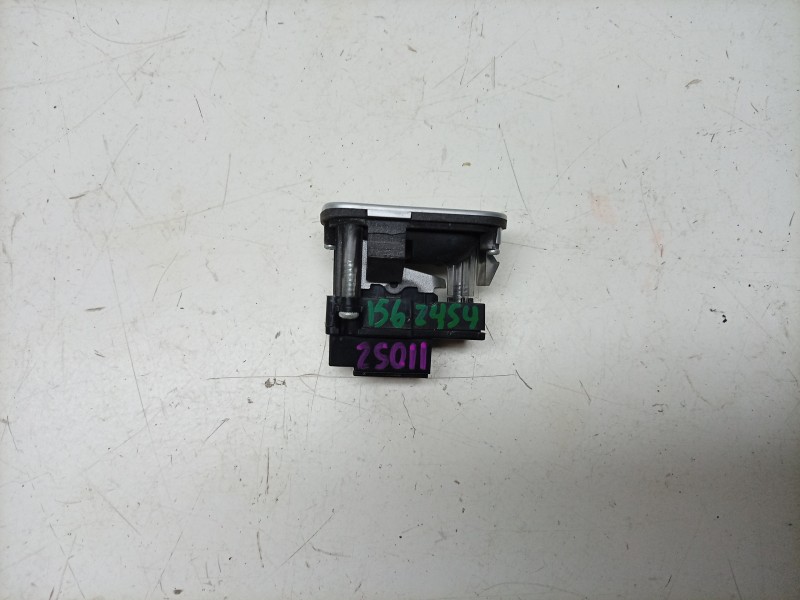 Recambio de mando elevalunas trasero derecho para aston martin rapide 5.9 v12 cat referencia OEM IAM  AD4314717AB 