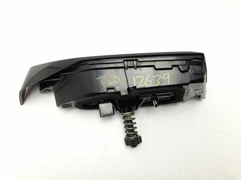 Recambio de piloto trasero derecho interior para bmw 1 118 d f70 referencia OEM IAM  63215A36174 