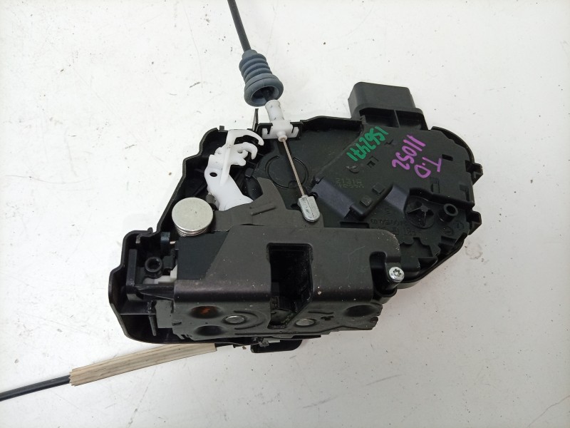 Recambio de cerradura puerta trasera derecha para aston martin rapide 5.9 v12 cat referencia OEM IAM  ED436610130 