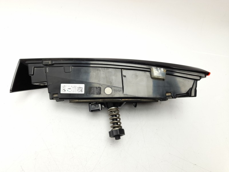 Recambio de piloto trasero izquierdo interior para bmw 1 118 d f70 referencia OEM IAM  63215A36175 