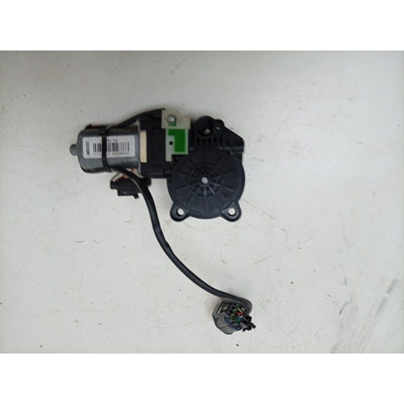 Recambio de motor elevalunas delantero derecho para aston martin rapide 5.9 v12 cat referencia OEM IAM  D348303 