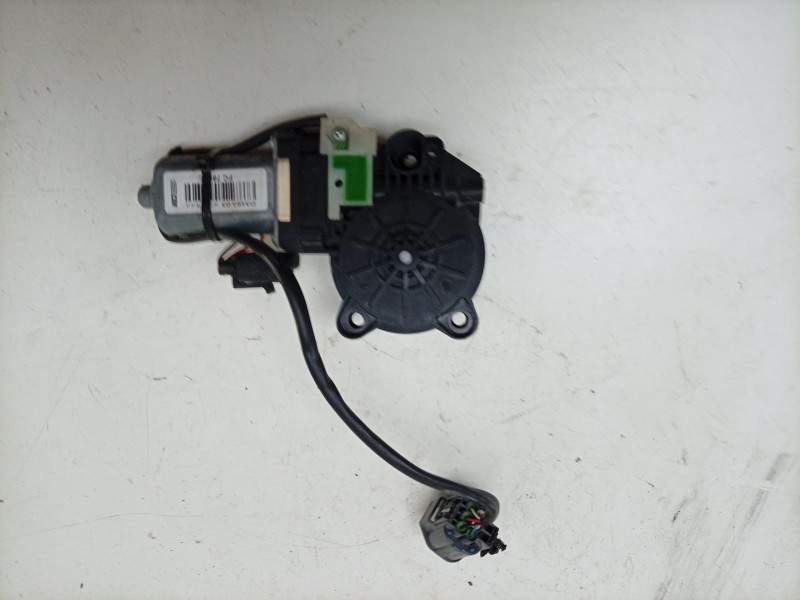 Recambio de motor elevalunas delantero derecho para aston martin rapide 5.9 v12 cat referencia OEM IAM  D348303 