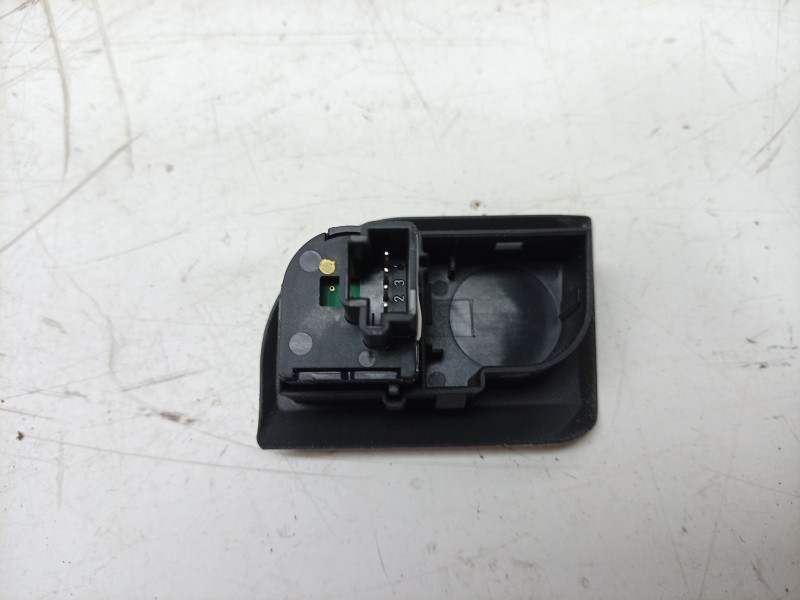 Recambio de interruptor para maserati ghibli iii (m157) 3.0 s q4 referencia OEM IAM  68141864AA 