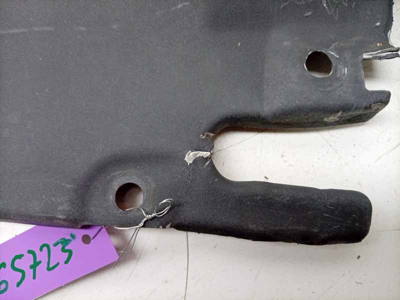 Recambio de moldura para aston martin rapide 5.9 v12 cat referencia OEM IAM  8D338136AC 