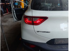 Recambio de piloto trasero izquierdo interior para kia stonic (yb) 1.0 t-gdi referencia OEM IAM  92403H8400  2