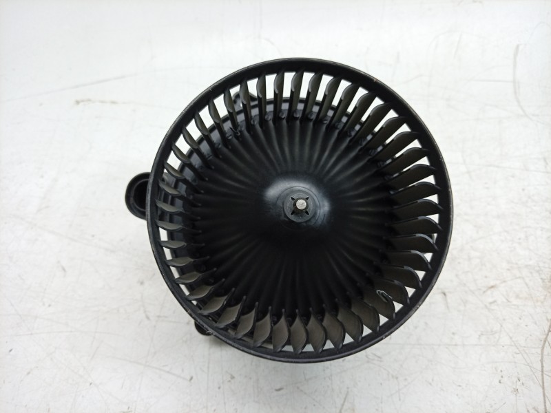Recambio de ventilador calefaccion para ford tourneo custom v362 autobús (f3) 2.0 ecoblue mhev referencia OEM IAM 0130115572 BK2