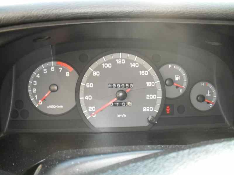 daewoo nubira berlina del año 2000