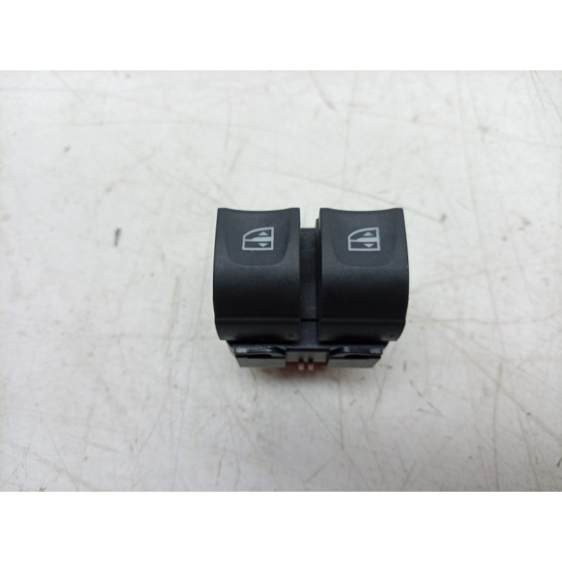 Recambio de mando elevalunas delantero izquierdo para renault captur i (j5_, h5_) 0.9 tce 90 referencia OEM IAM  254113300R 1061
