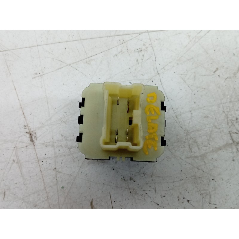 Recambio de mando elevalunas delantero izquierdo para renault captur i (j5_, h5_) 0.9 tce 90 referencia OEM IAM  254118722R EWSR