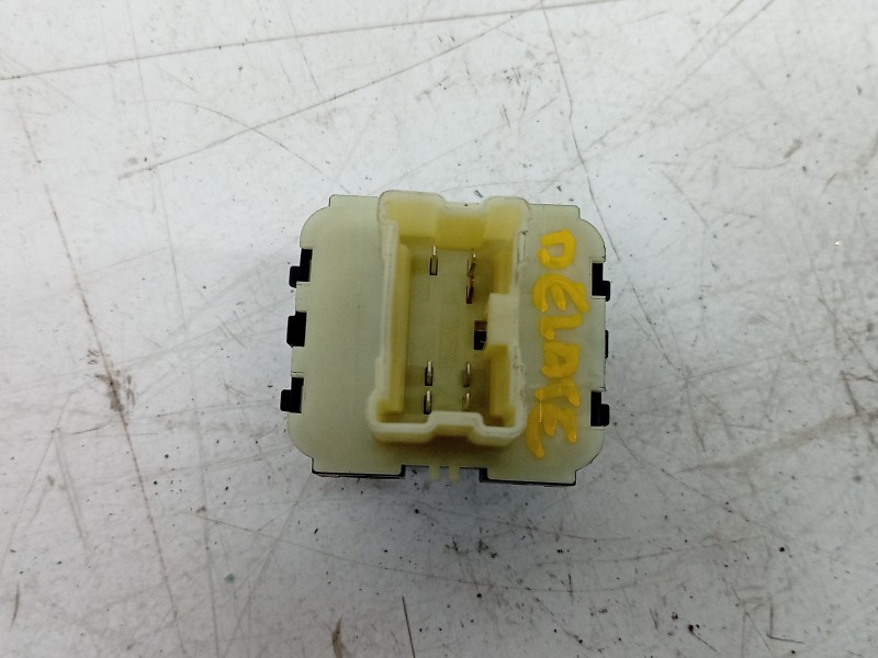 Recambio de mando elevalunas delantero izquierdo para renault captur i (j5_, h5_) 0.9 tce 90 referencia OEM IAM  254118722R EWSR