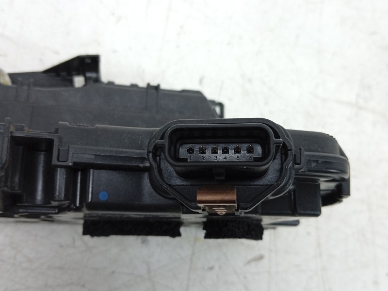 Recambio de cerradura puerta delantera derecha para renault captur i (j5_, h5_) 0.9 tce 90 referencia OEM IAM  805022764R CRD-RE