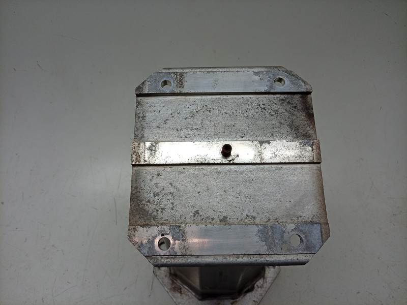 Recambio de refuerzo paragolpes delantero para aston martin rapide 5.9 v12 cat referencia OEM IAM  AD43V17N800AC 