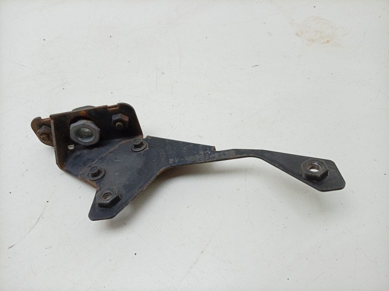 Recambio de soporte faro izquierdo para aston martin rapide 5.9 v12 cat referencia OEM IAM  8D3313069AB 