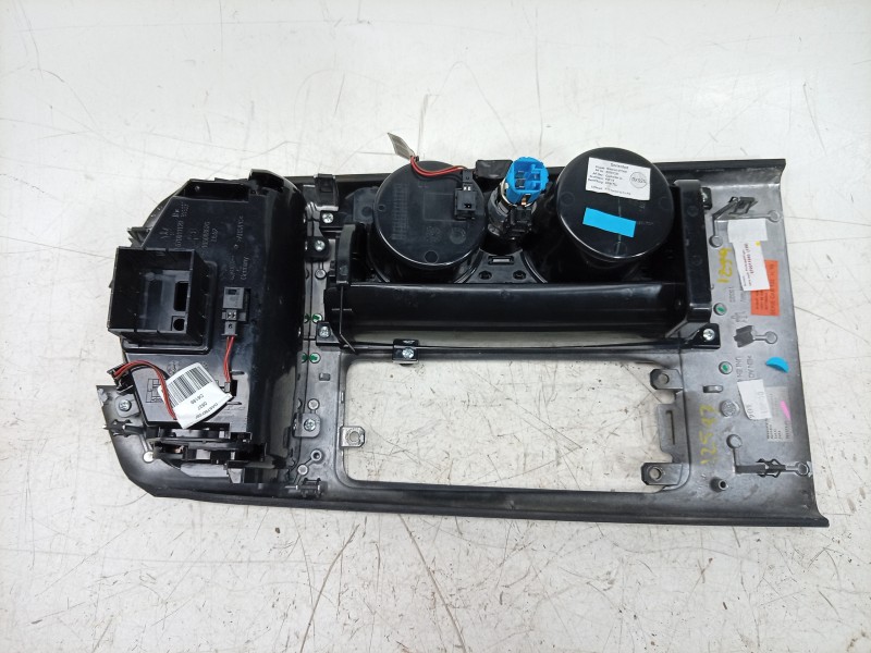 Recambio de moldura para maserati ghibli iii (m157) 3.0 s q4 referencia OEM IAM  670011680 