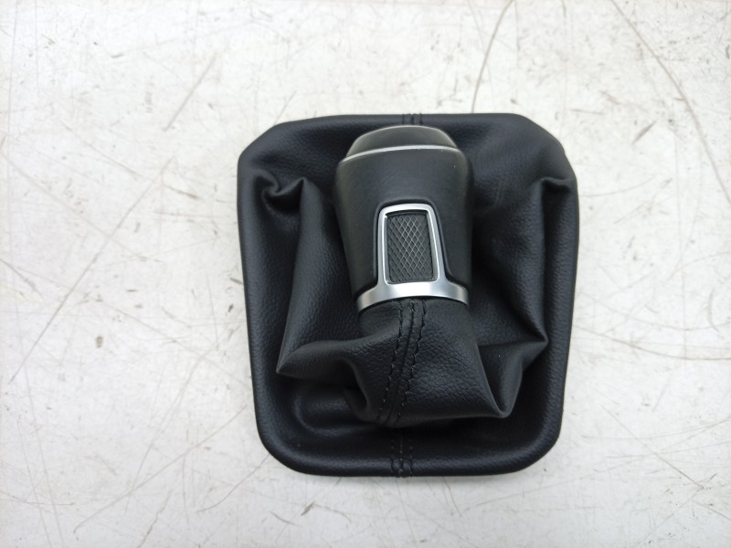 Recambio de pomo palanca cambio para volkswagen t-roc (a11, d11) 1.0 tsi referencia OEM IAM  2GA711123A 